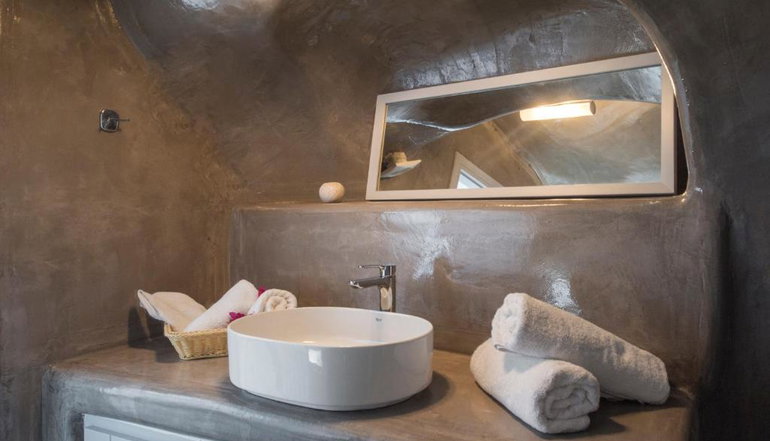 4* Aqua Serenity Luxury Suites