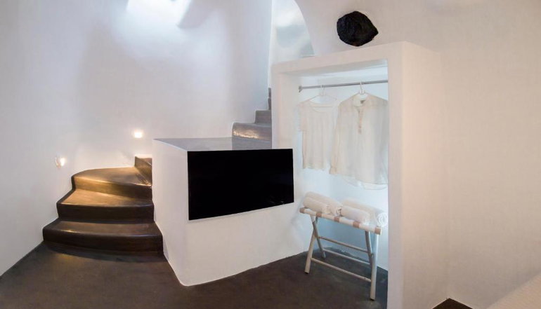 4* Aqua Serenity Luxury Suites