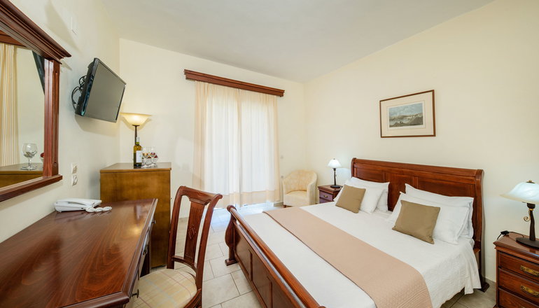 4* Aqualand Corfu Resort Hotel