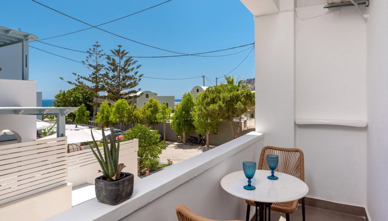 Aqualung Suites - Καμάρι, Σαντορίνη