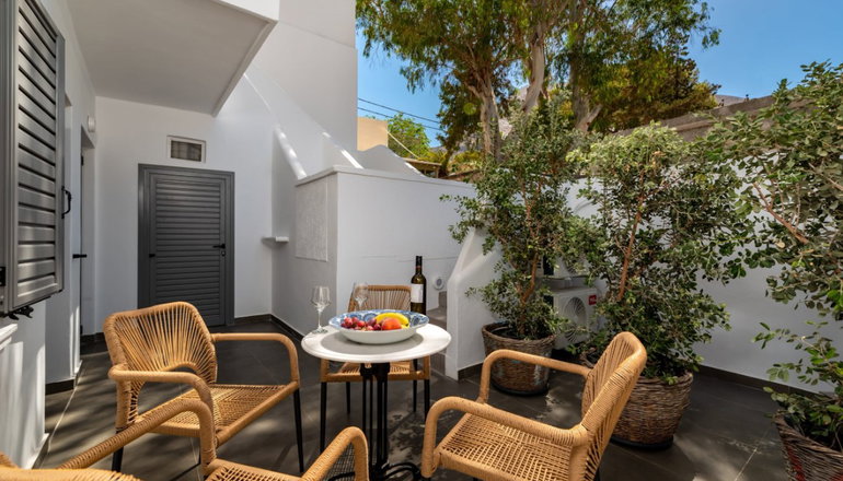 Aqualung Suites - Καμάρι, Σαντορίνη