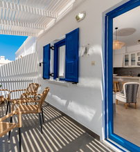 Aqualung Suites - Καμάρι, Σαντορίνη