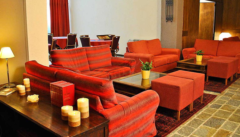 Arahova Inn