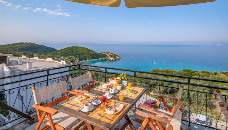 Arilla Beach Hotel
