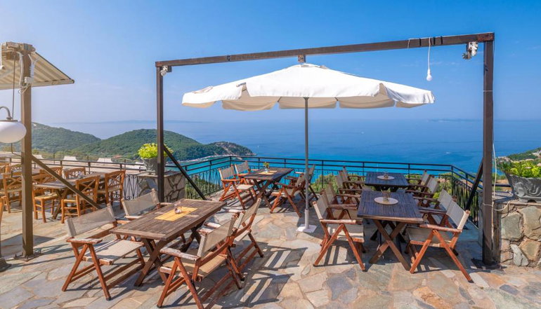Arilla Beach Hotel