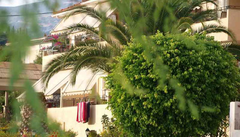 Aristotelis Apartments