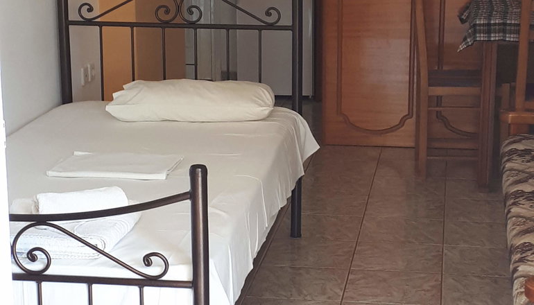 Aristotelis Apartments