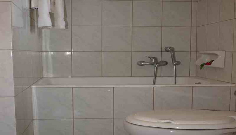 Aristotelis Apartments
