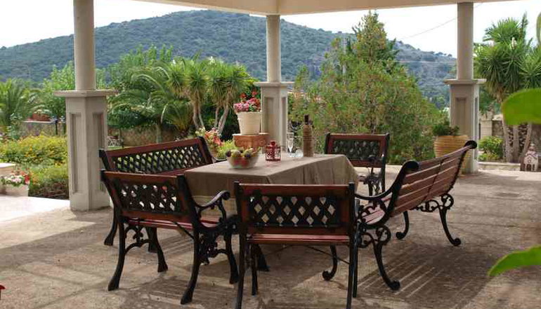 Aristotelis Apartments