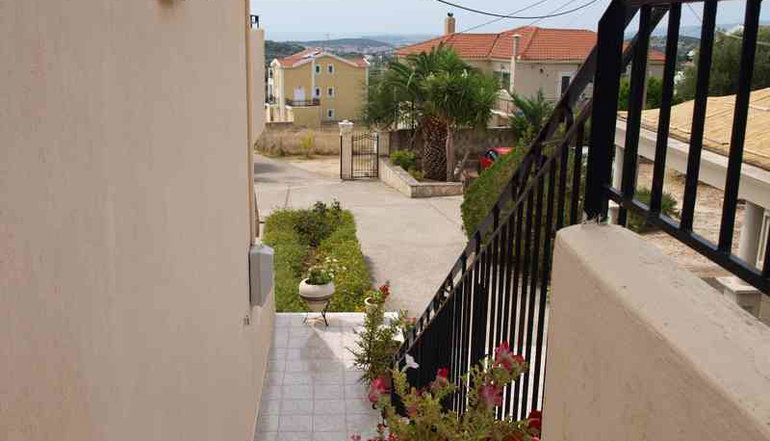 Aristotelis Apartments