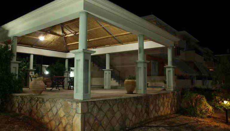 Aristotelis Apartments