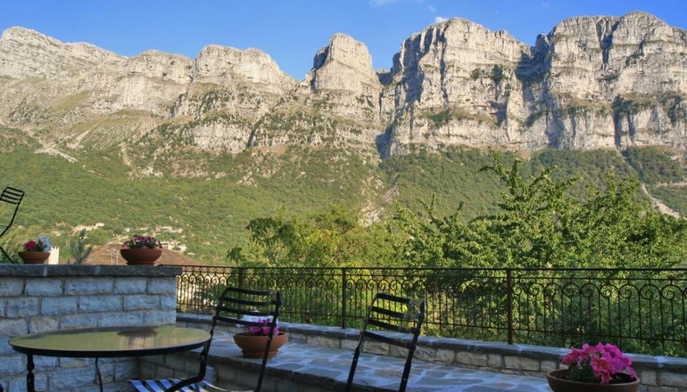 Arkefthos Mountain Hotel