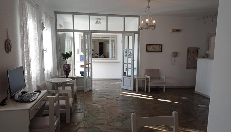 Summer Shades Paros