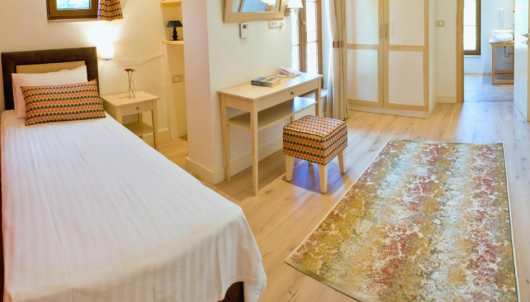 Arktos Mountain Hotel