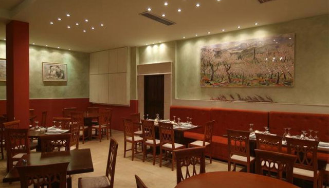 Art Pythia Hotel