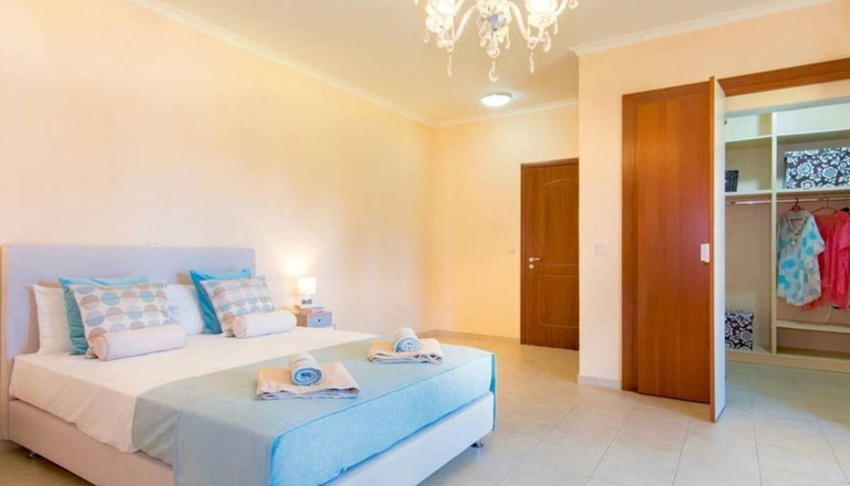 Perseida Villa by Astarte Villas