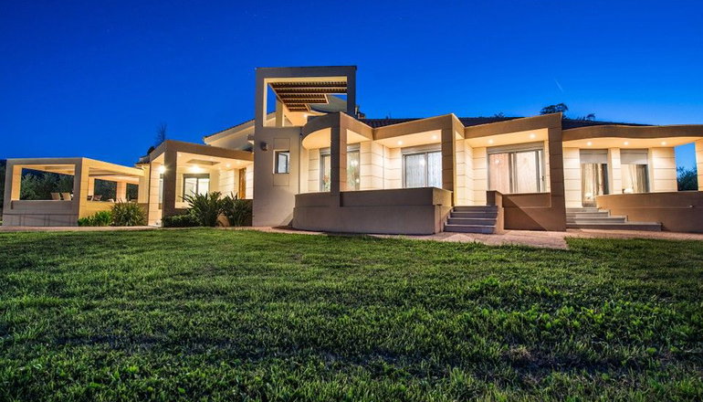 Istar Villa by Astarte Villas