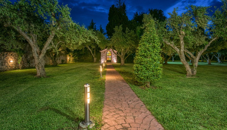 Istar Villa by Astarte Villas