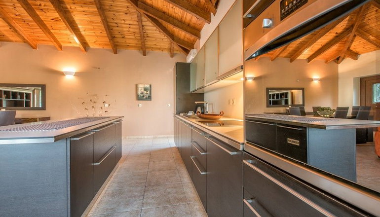 Kyveli Villa by Astarte Villas