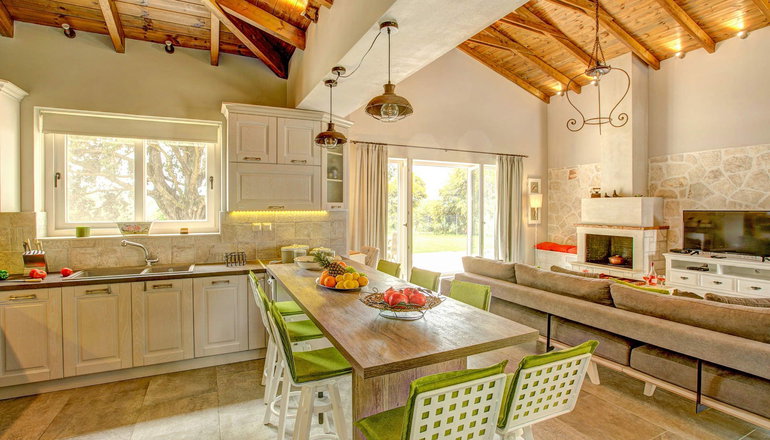 Laalu Villa by Astarte Villas