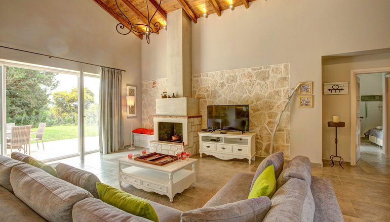 Laalu Villa by Astarte Villas
