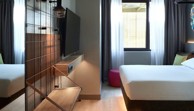 Moxy Athens City  - Αθήνα