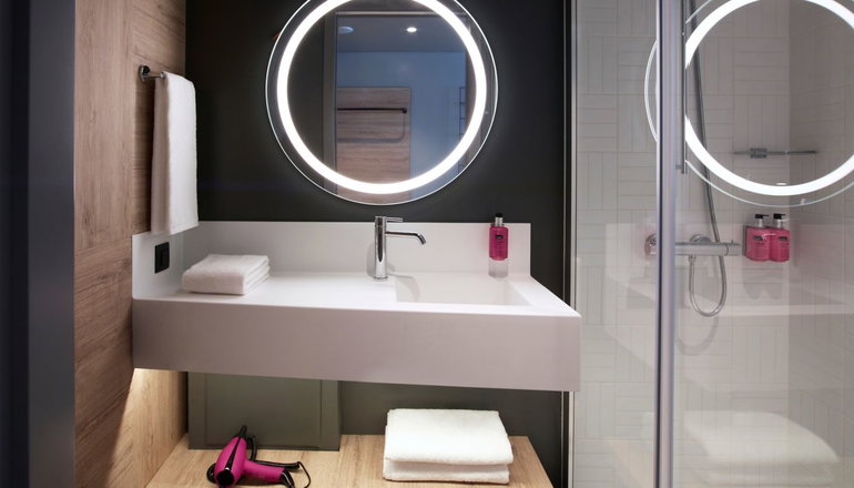 Moxy Athens City  - Αθήνα