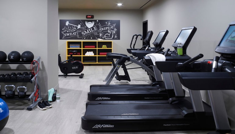Moxy Athens City  - Αθήνα