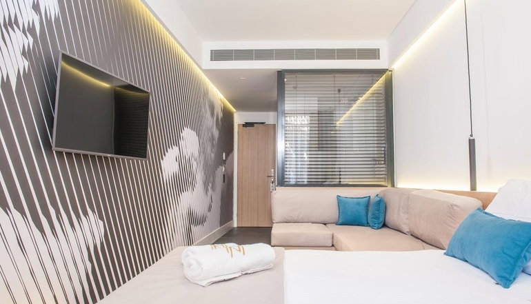 4* Athens Lodge