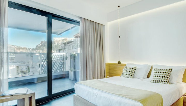 4* Athens Lodge