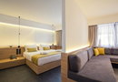 4* Athens Lodge