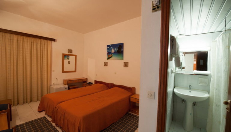 Athina Hotel