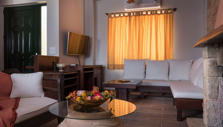 Athina Luxury Villas & Suites