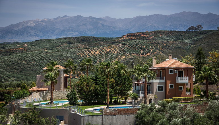 Athina Luxury Villas & Suites