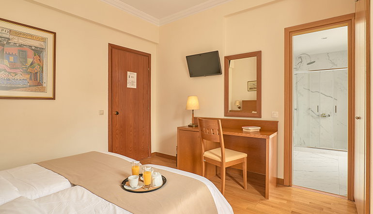 Athos Hotel
