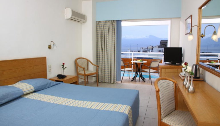 Avra Collection Coral Hotel