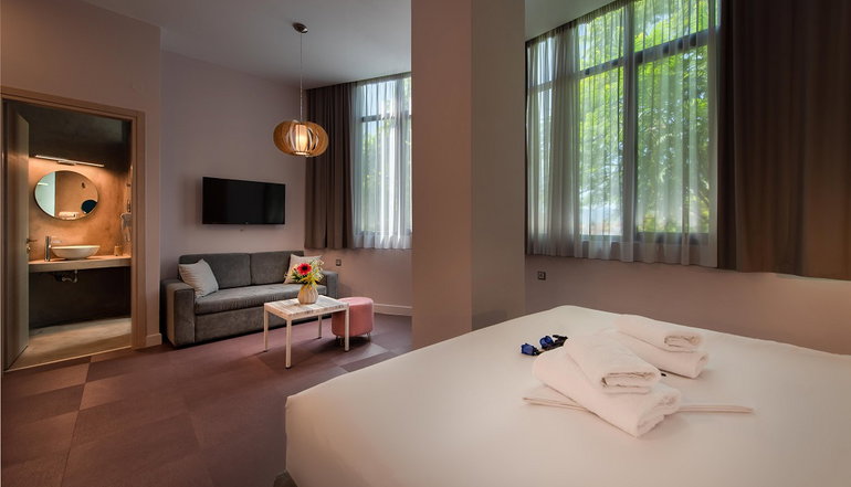 Avra Nafpliou Hotel