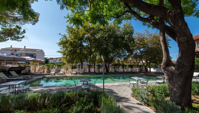 Avra Nafpliou Hotel