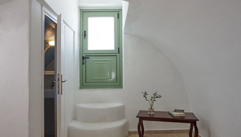 Ayoba Santorini - Ημεροβίγλι, Σαντορίνη