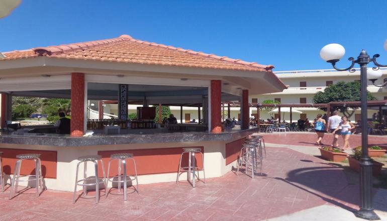 Delfinia Hotel