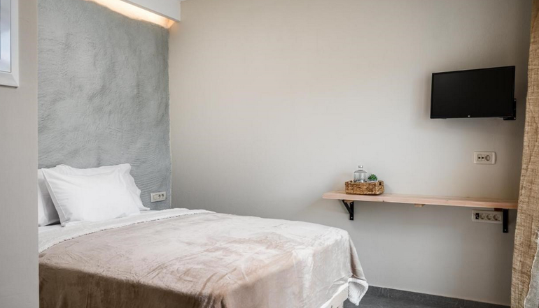 Gefiri Plakas Hotel