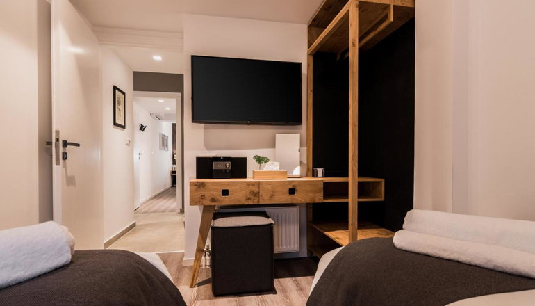 Acropolis Stylish Condo by Bill & John Apartments Athens