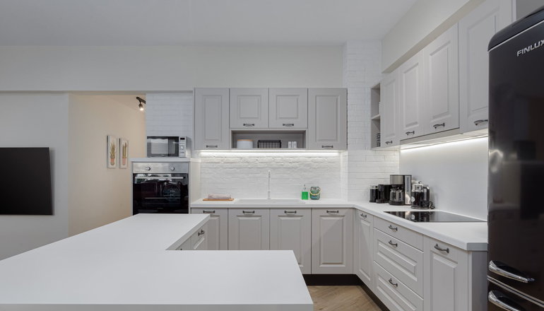 Acropolis Premium Residence by Bill & John Apartments