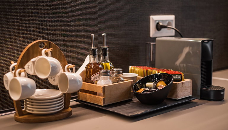 Acropolis Luxury Living by Bill & John Apartments