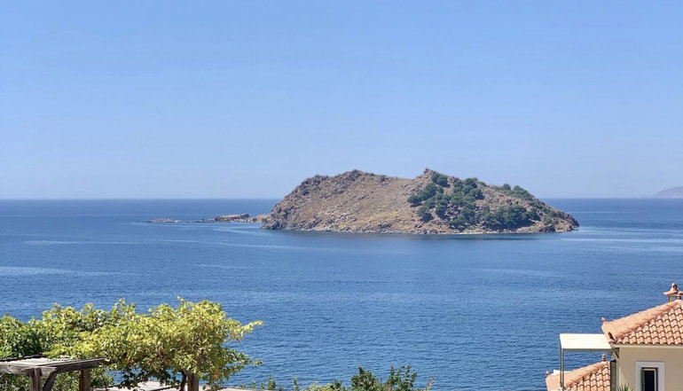 Birds Bay - Πέτρα, Λέσβος
