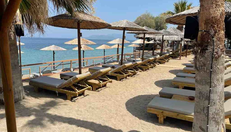 Black & White Resort Xylokastro