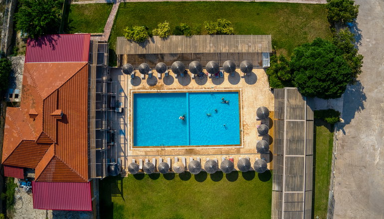 Black & White Resort Xylokastro