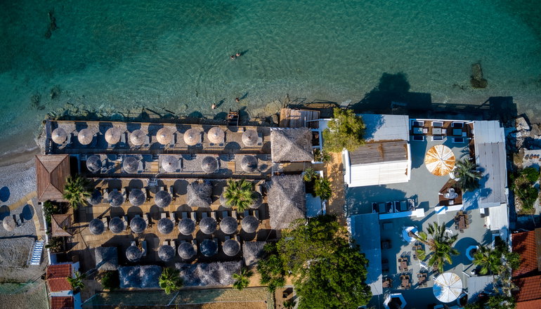 Black & White Resort Xylokastro