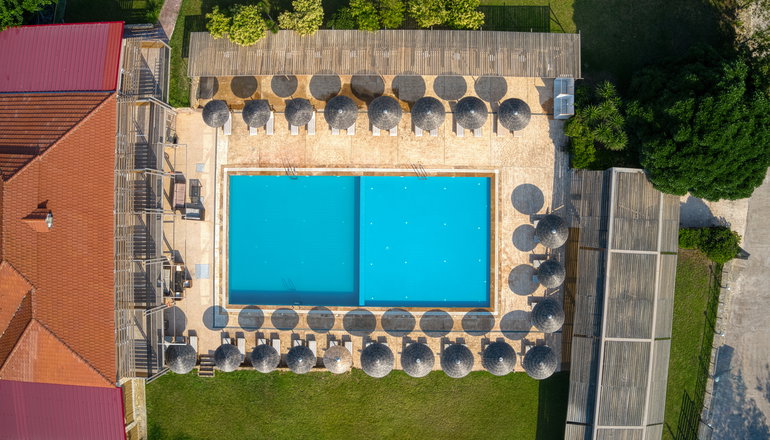 Black & White Resort Xylokastro