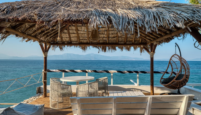 Black & White Resort Xylokastro